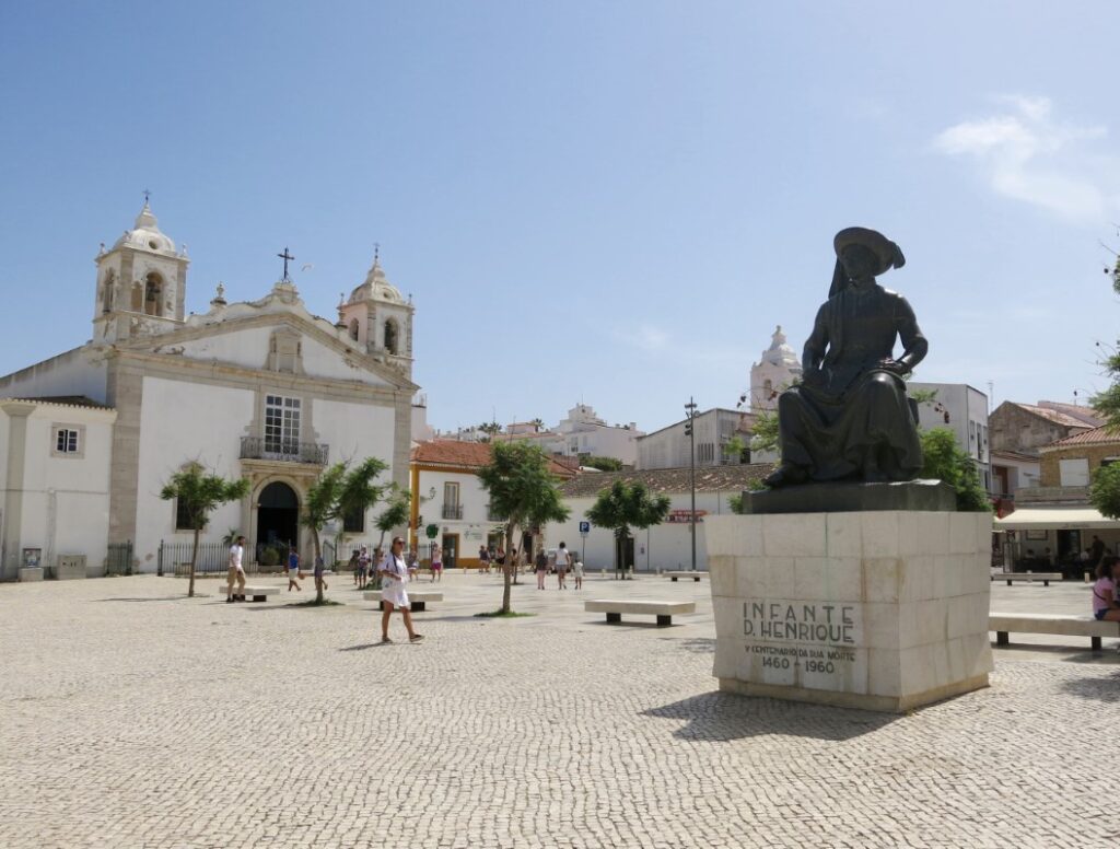 Walking in Lagos centre